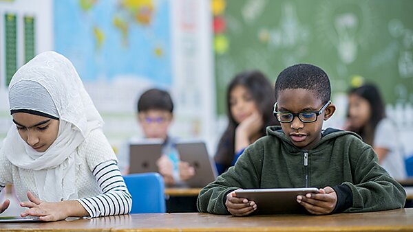 Secularism Triumphant: Is the US Education System Turning into the French System? - cover